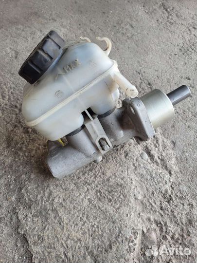 Главный тормозной цилиндр opel zafira A