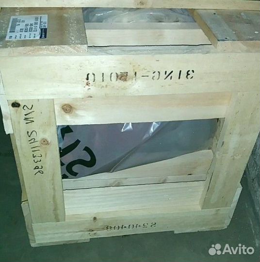 HX520LT3 Гидронасос R200W7 / 31N6-15010