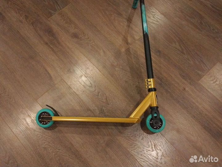 Трюковой самокат