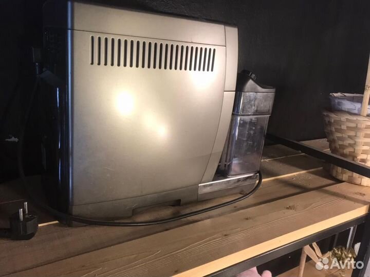 Кофемашина delonghi