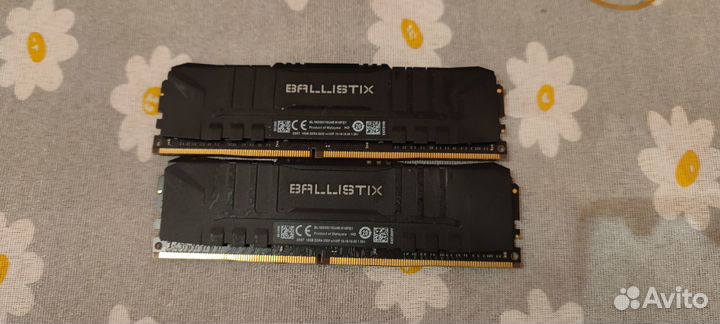 Память Crucial Ballistix DDR4 3200mhz 32GB