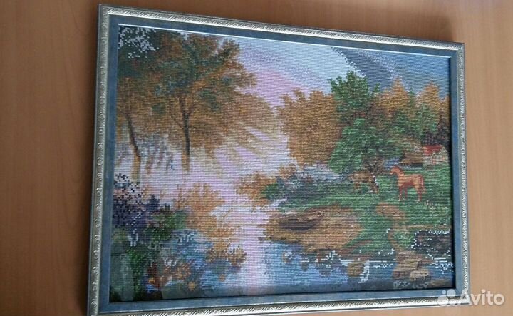 Картины (ручная вышивка крестиком) и диван-кровать