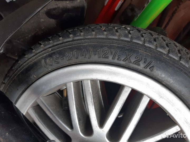 Запчасти,колеса для 3х колесного велосипеда