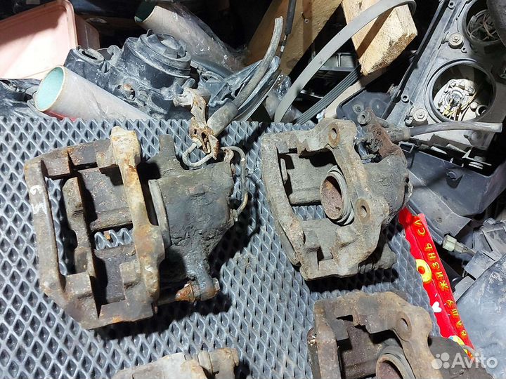 Супорт тормозной П-Л, Фольксваген Пассат Б5