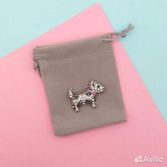 Брошь кулон собачка, собака, терьер