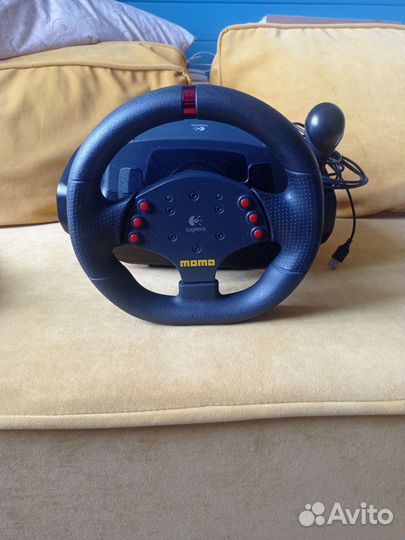 Игровой руль logitech momo racing