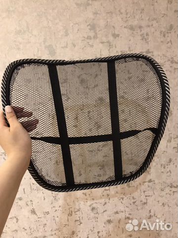 Автомобильная подушка на спину