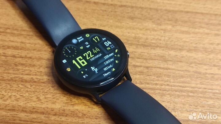 Часы Samsung Galaxy Watch active 2