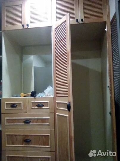 Шкаф угловой