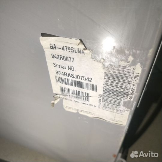 Продам холодильник на запчасти