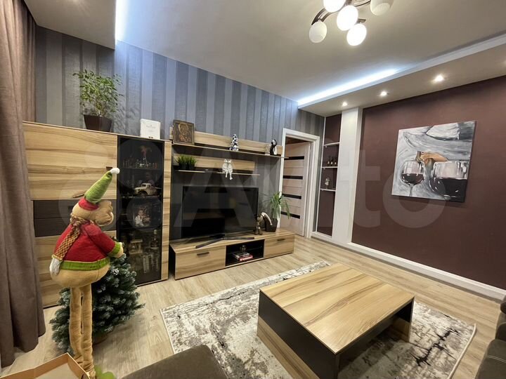 4-к. квартира, 99,3 м², 10/14 эт.