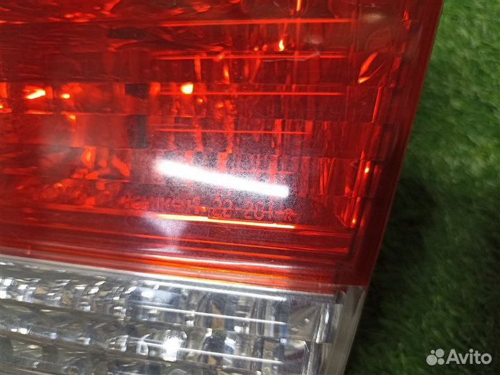 Стоп-сигнал правый Toyota Mark 2 GX100