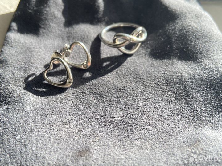 Серебряный комплект кольцо и серьги с бриллиантом