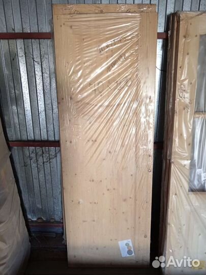 Двери деревянные