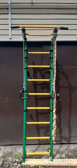 Шведская стенка с турником бу