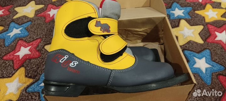 Лыжные ботинки 36