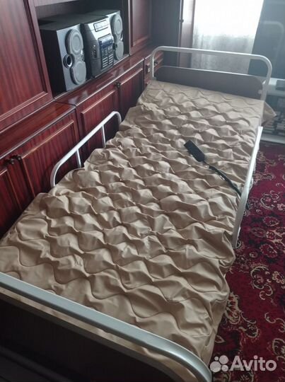 Кровать для ухода за лежащими больными