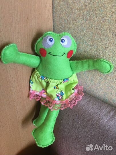 Лягушка из фетра