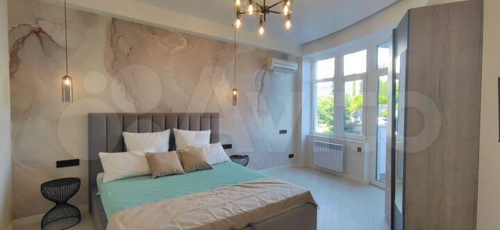 3-к. квартира, 74 м², 2/15 эт.