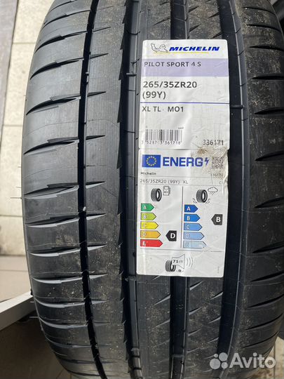 Michelin Pilot Sport 4 S 265/35 R20 99