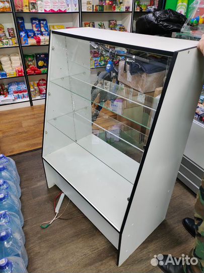 Тумба со стеклом