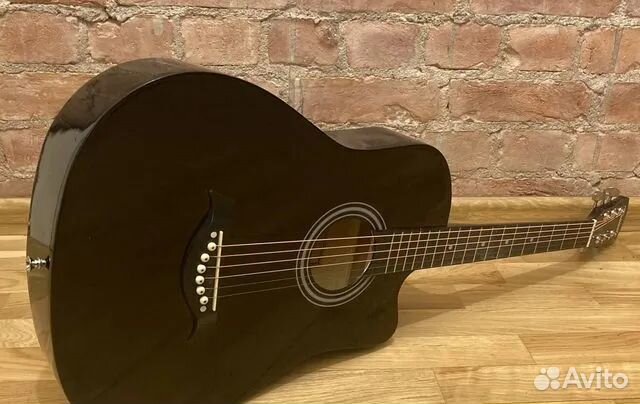 Гитара новая (классика акустика)