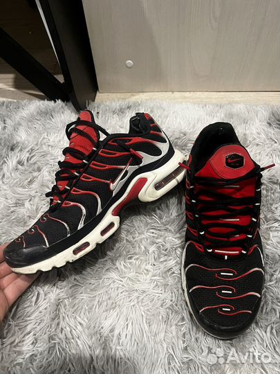 Nike Air Max TN Plus Black University Red