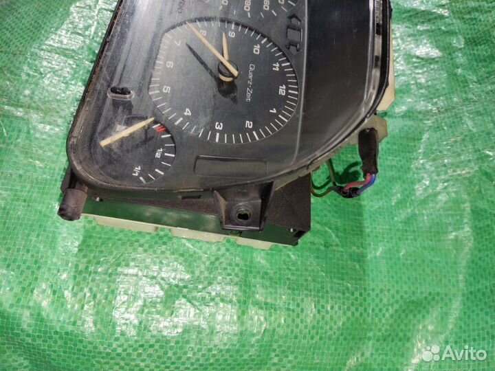 Щиток приборов Volkswagen Golf 3 хетчбек 1.8 AAM