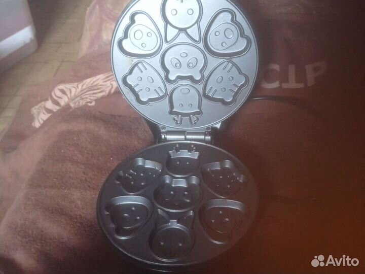 Электрическая вафельница фигурная