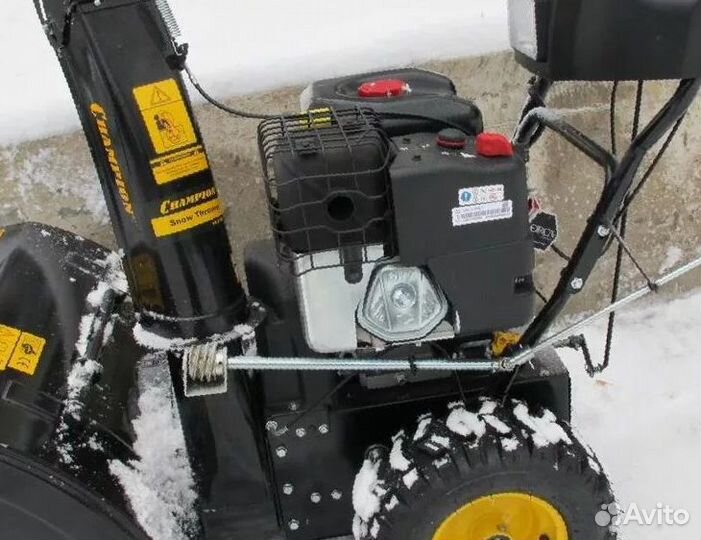 Снегоуборщик Champion st1170bs