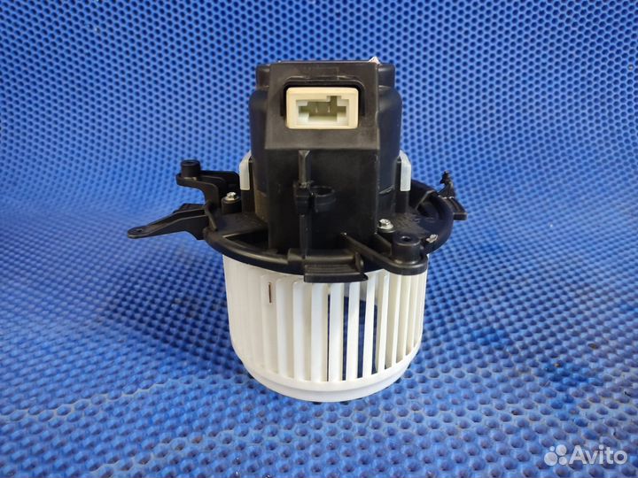 Вентилятор отопителя Traveller Space Tourer Jumpy