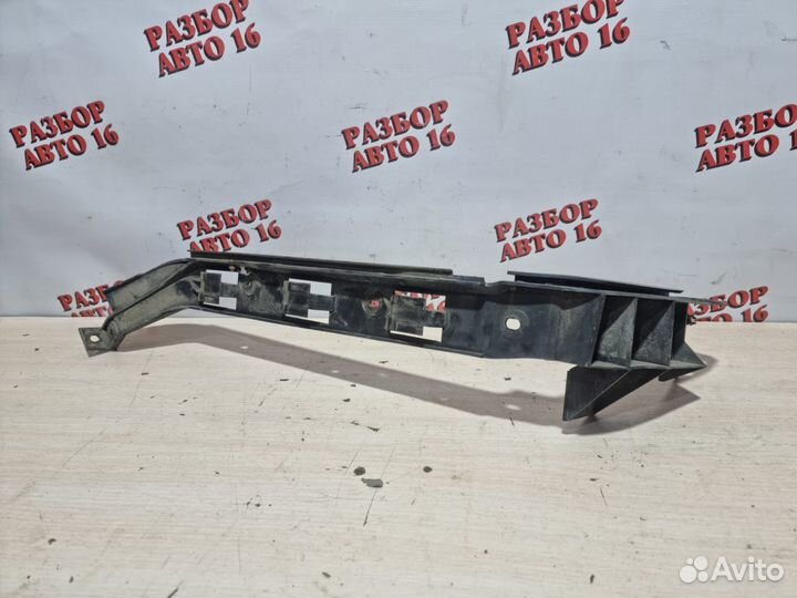 Кронштейн бампера задний левый Volkswagen bora