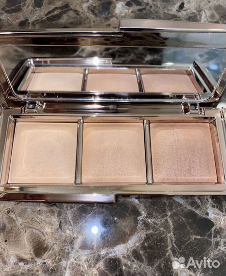 Палетка Hourglass ambient lighting palette vol. ll