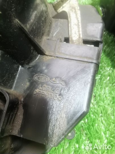 Замок задней двери kia cerato