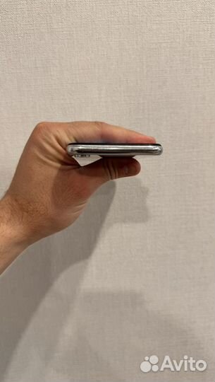 iPhone X, 256 ГБ