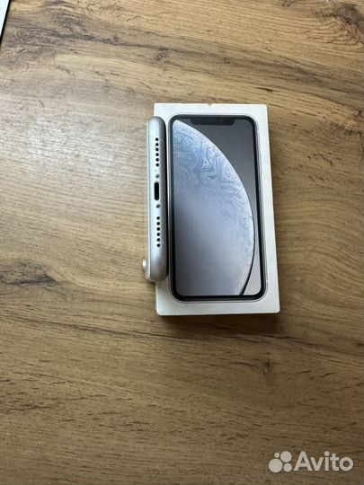 iPhone Xr, 128 ГБ