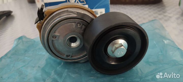 Ролик натяжной spare parts