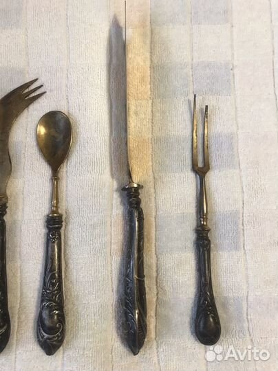 Столовые приборы серебро 84