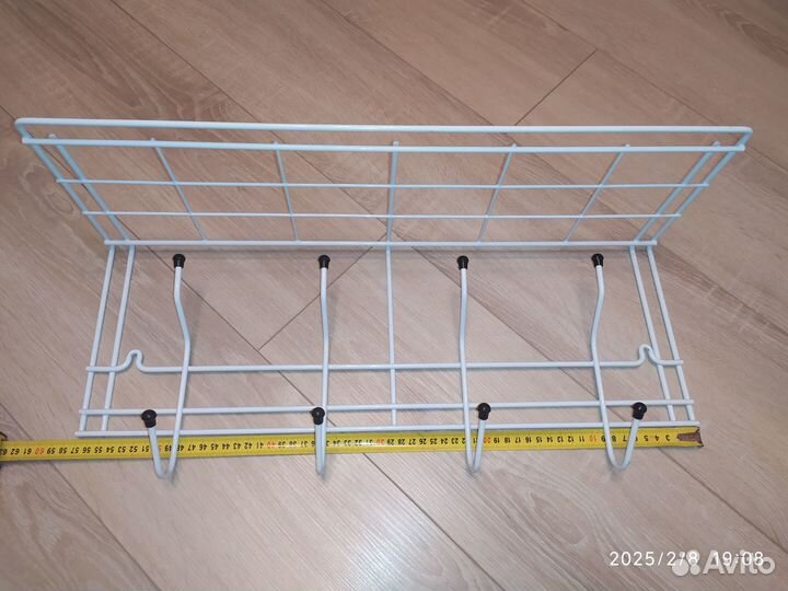 Вешалка в прихожую
