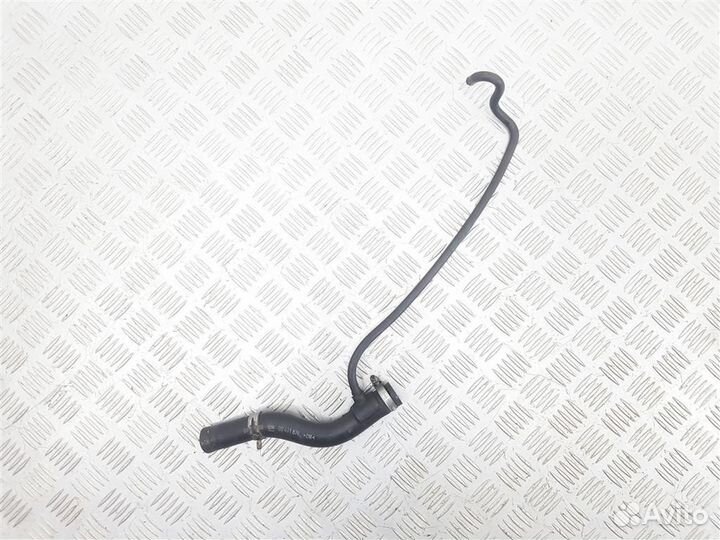 90411876 Патрубок (трубопровод, шланг) Opel Omega