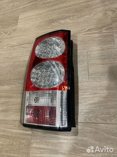 Левый задний фонарь дискавери 4