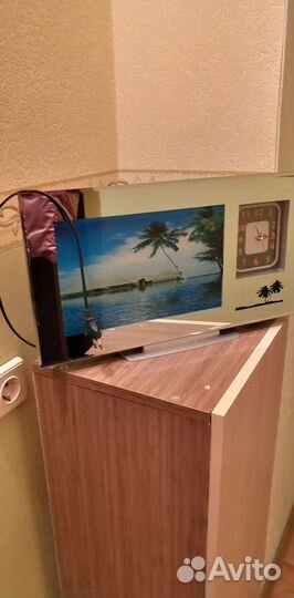 Часы с шумом океана, зеркальные