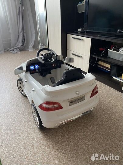 Детский электромобиль