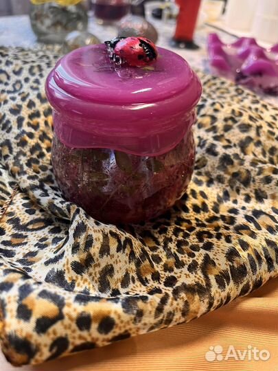 Баночка с крышкой