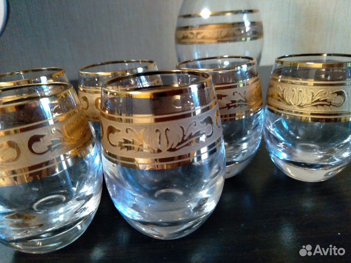 Графин со стопками