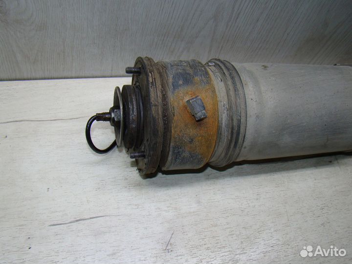 Пневмостойка задняя левая BMW 7 E65 бмв 7 Е65 Е66