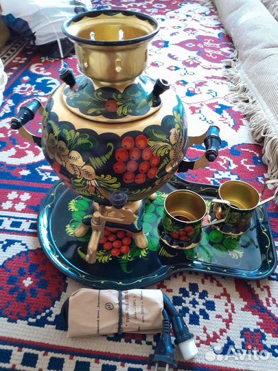 Электросамовар СССР с подстаканиками и подносом