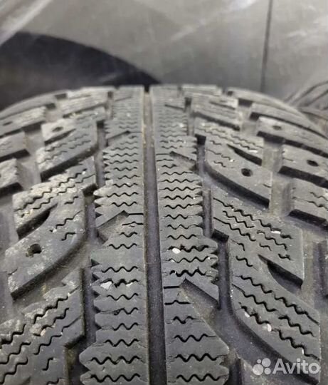 Kumho I'Zen RV Stud KC16 265/65 R17