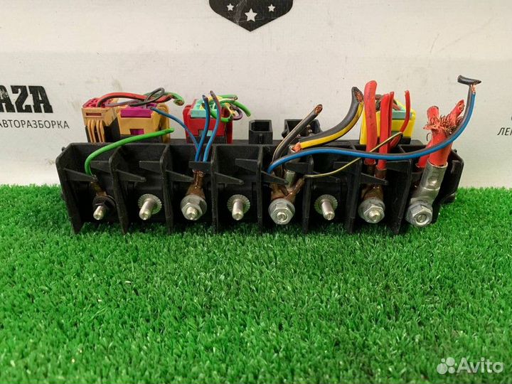 Блок предохранителей Audi A4