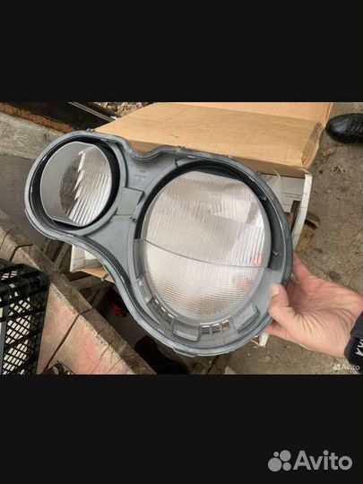 Стекла фар мерседес w210